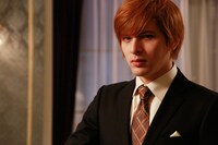 城田優演じるチャールズ・ベネット・サトウ。 (c)2014 枢やな / スクウェアエニックス (c)2014 映画「黒執事」製作委員会