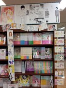 ジュンク堂書店三宮駅前店8階漫画館の様子。