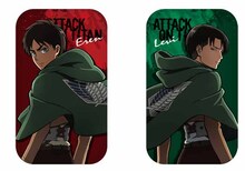 チョコレート菓子付きのタブレットケース。(c)諫山創・講談社／「進撃の巨人」製作委員会