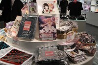 ショップの様子。 (c)Magica Quartet／Aniplex・Madoka Movie Project Rebellion