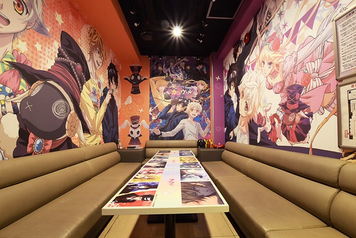 「カーニヴァル」のカラオケルーム。