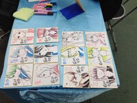 参加者にプレゼントされた藤村のサイン色紙。