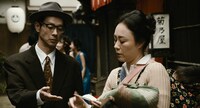 映画「ペコロスの母に会いに行く」の場面写真。(c)2013『ペコロスの母に会いに行く』製作委員会