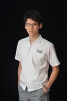 リン・ボーホン演じるリン・ジーション。台湾校の生徒。知的だが冷たい印象の青年