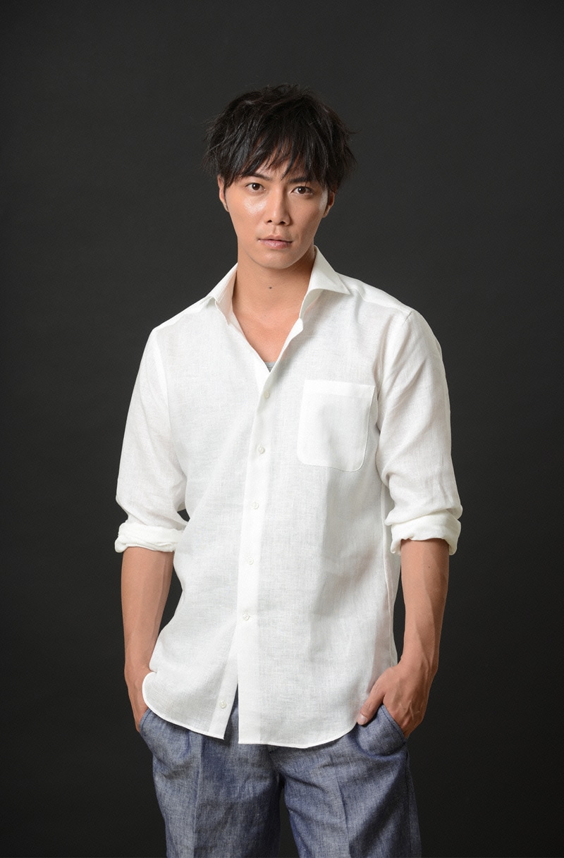 成宮寛貴演じる高遠遙一。世界を股にかけて暗躍する“天才犯罪プロデューサー”高遠遙一。完全犯罪を陰で操る、金田一史上最強の敵。