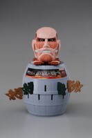 「超大型巨人 危機一発」（※画像は監修中のもので、実際の商品とは若干異なる場合があります）(c)諫山創・講談社／「進撃の巨人」製作委員会 (c)TOMY