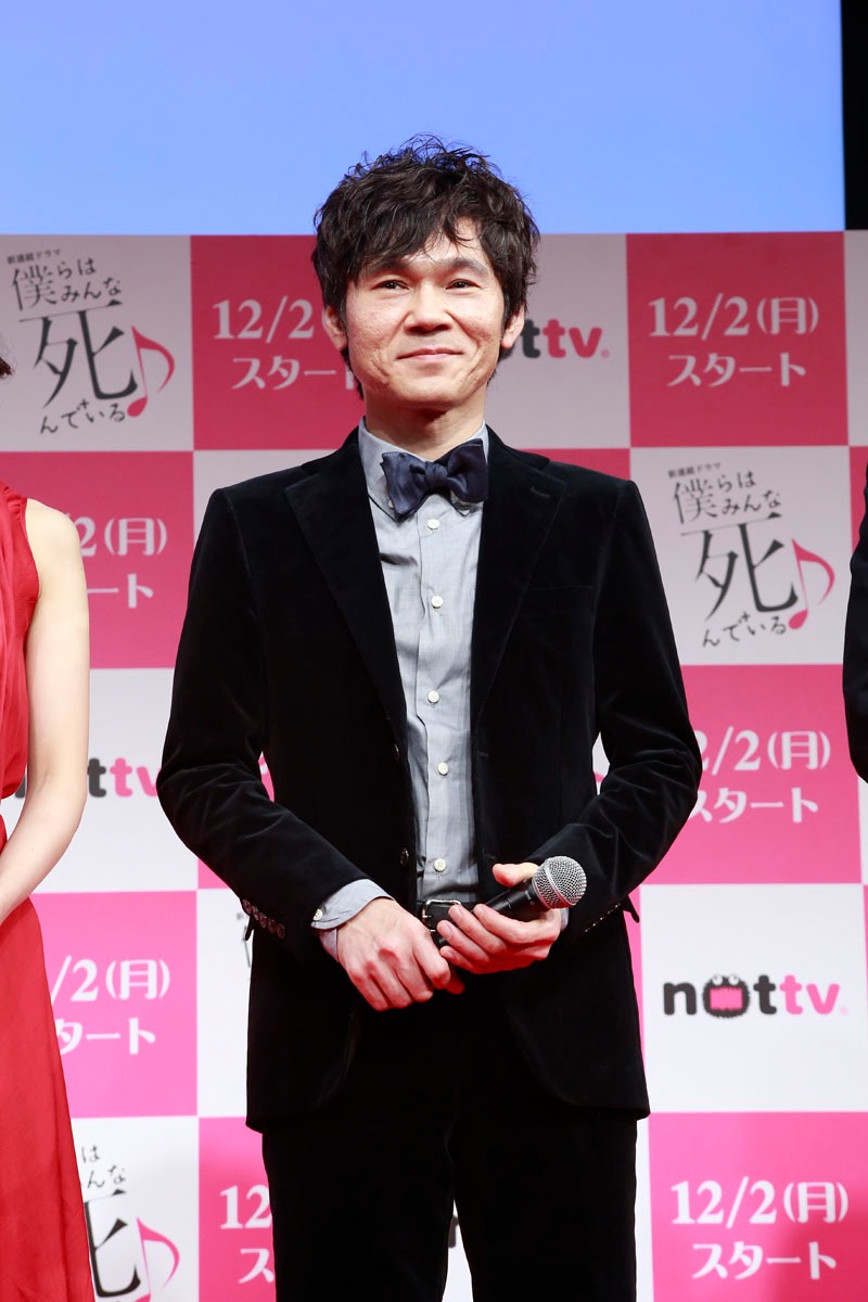 山郷賢一役の甲本雅裕。