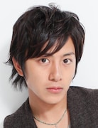 オリヴィエ・トレルイエ役を務める溝端淳平。