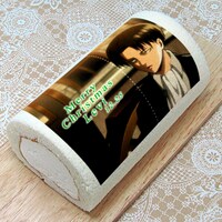 「リヴァイ クリスマス2013」のプリロール。(c)諫山創・講談社／「進撃の巨人」製作委員会