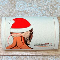 「サンタクロースになった!? 超大型巨人」のプリロール。(c)諫山創・講談社／「進撃の巨人」製作委員会