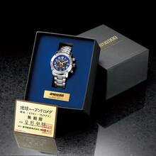 「銀河鉄道999 -時空の旅人- 松本零士画業60周年 記念クロノグラフ」シルバーモデル (c)松本零士・東映アニメーション