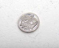 「美琴のコイン」の表面。(C)鎌池和馬／冬川基／アスキー・メディアワークス／