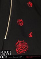 「薔薇ニ沈ム光クラブパーカー」の刺繍。