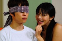 実写版「いけない！ルナ先生」の場面写真。 (c)上村純子／講談社 (c)2014上村純子／講談社・エスピーオー