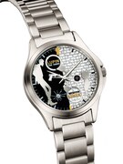 「『ルパン三世 vs 名探偵コナン THE MOVIE』映画公開記念公式ウォッチ 対決の時刻」(c)2013 モンキー・パンチ 青山剛昌／「ルパン三世vs名探偵コナン」製作委員会