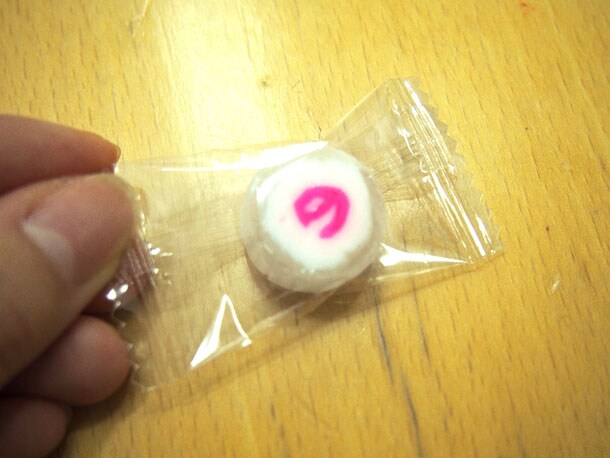 「のんのんびより『の』の字の飴」