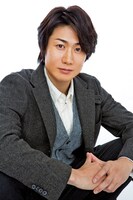 戸次重幸／撮影・山下大輔