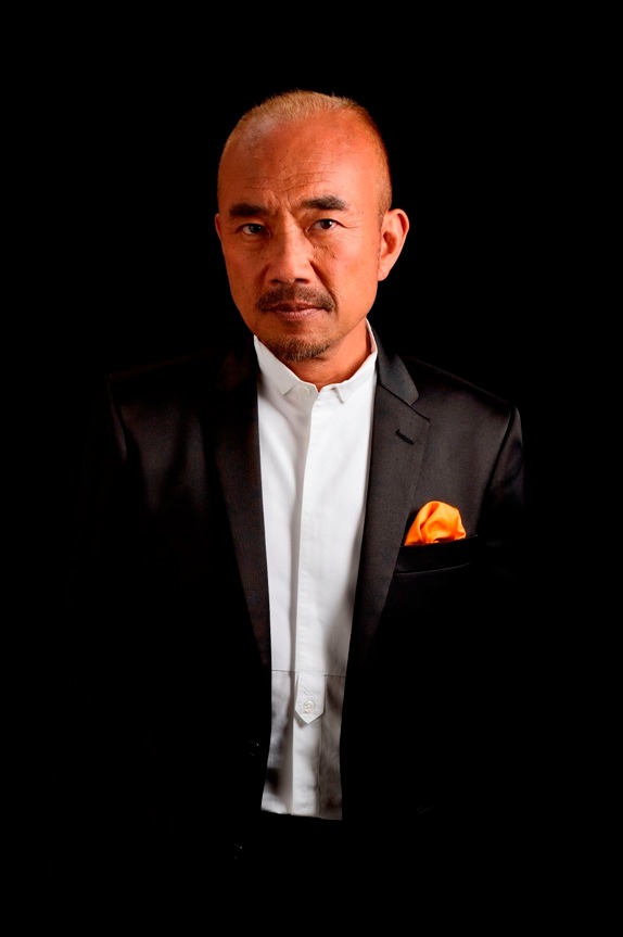 小動誠役を演じる竹中直人。