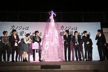 「カノ嘘ツリー」点灯式の様子。