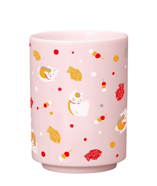 E賞「のんびり湯呑」の1種。(c)緑川ゆき・白泉社／「夏目友人帳」製作委員会