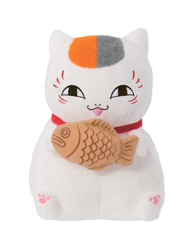 F賞「ストーリーぬいぐるみ」の1種。たい焼きを手にしたニャンコ先生。(c)緑川ゆき・白泉社／「夏目友人帳」製作委員会