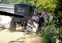 大久保利通の馬車が襲われるシーン。(c)和月伸宏／集英社 (c)2014「るろうに剣心 京都大火／伝説の最期」製作委員会