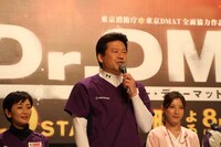 小曽根達也役の佐藤二朗