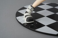 「PPP マカ＝アルバーン」(c) 大久保篤／スクウェアエニックス・テレビ東京・KADOKAWA・ボンズ・電通2008