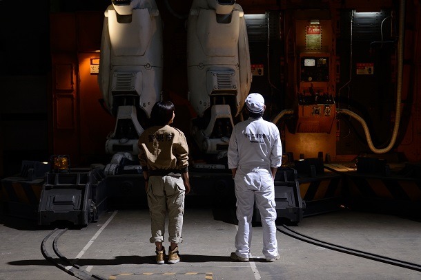 「THE NEXT GENERATION パトレイバー／第1章」の場面写真。 (c)2014「THE NEXT GENERATION -PATLABOR-」製作委員会
