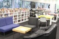 ポリゴン・ピクチュアズの休憩ルーム。マンガや雑誌などが常備され、タンさんいわく「天国みたい」。