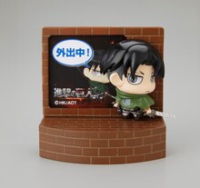 「カップヌードルライト進撃の巨人セット」リヴァイ (c)諫山創・講談社／「進撃の巨人」製作委員会