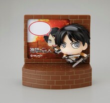 「カップヌードルライト進撃の巨人セット」エレン (c)諫山創・講談社／「進撃の巨人」製作委員会