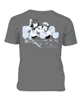 「とある科学の超電磁砲S 佐天＆初春」Tシャツのバック。 (c)鎌池和馬／冬川基／アスキー・メディアワークス／PROJECT-RAILGUN S