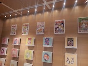 「なかよし×hontoカフェ ~大好き!なかよし魔法少女展~」の様子。