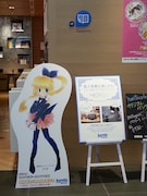 「なかよし×hontoカフェ ~大好き!なかよし魔法少女展~」の様子。