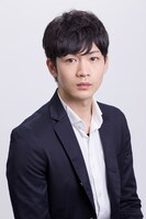 辻恵一役を演じる松下洸平。