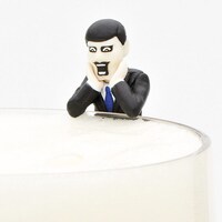 コップのフチのアイツ「引っかかりアイツ」(c)ステーキ/タナカカツキ/KITAN CLUB