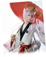 鵺に扮したKENN。