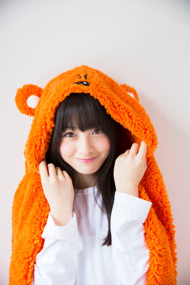 「干物妹！うまるちゃん」と橋本環奈のコラボグラビアより。