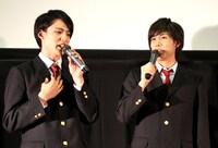 阿久津愼太郎と池岡亮介。