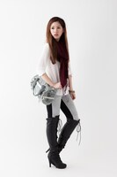 「進撃の巨人 ロールボストンバッグ 立体機動装置モデル」(c)諫山創/講談社