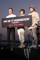 左から筧利夫、真野恵里菜、押井守。