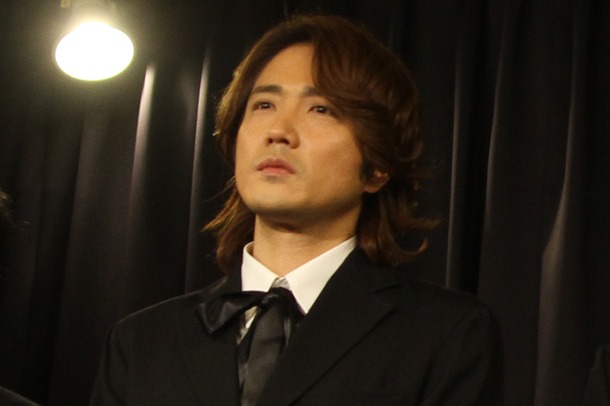 ユリスモール役の山本芳樹。