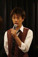 サイフリート役の青木隆敏。