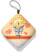 ニセコイ「ぷにぷにうで枕」万里花の裏面。(c)古味直志／集英社・アニプレックス・シャフト・MBS