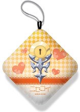 ニセコイ「ぷにぷにうで枕」万里花の裏面。(c)古味直志／集英社・アニプレックス・シャフト・MBS