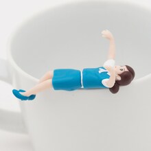 「ねっころがりフチ子」(c)タナカカツキ/KITAN CLUB