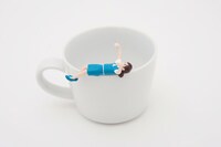 「ねっころがりフチ子」(c)タナカカツキ/KITAN CLUB