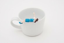 「ねっころがりフチ子」(c)タナカカツキ/KITAN CLUB