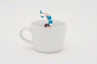 「しゃちほこフチ子」(c)タナカカツキ/KITAN CLUB